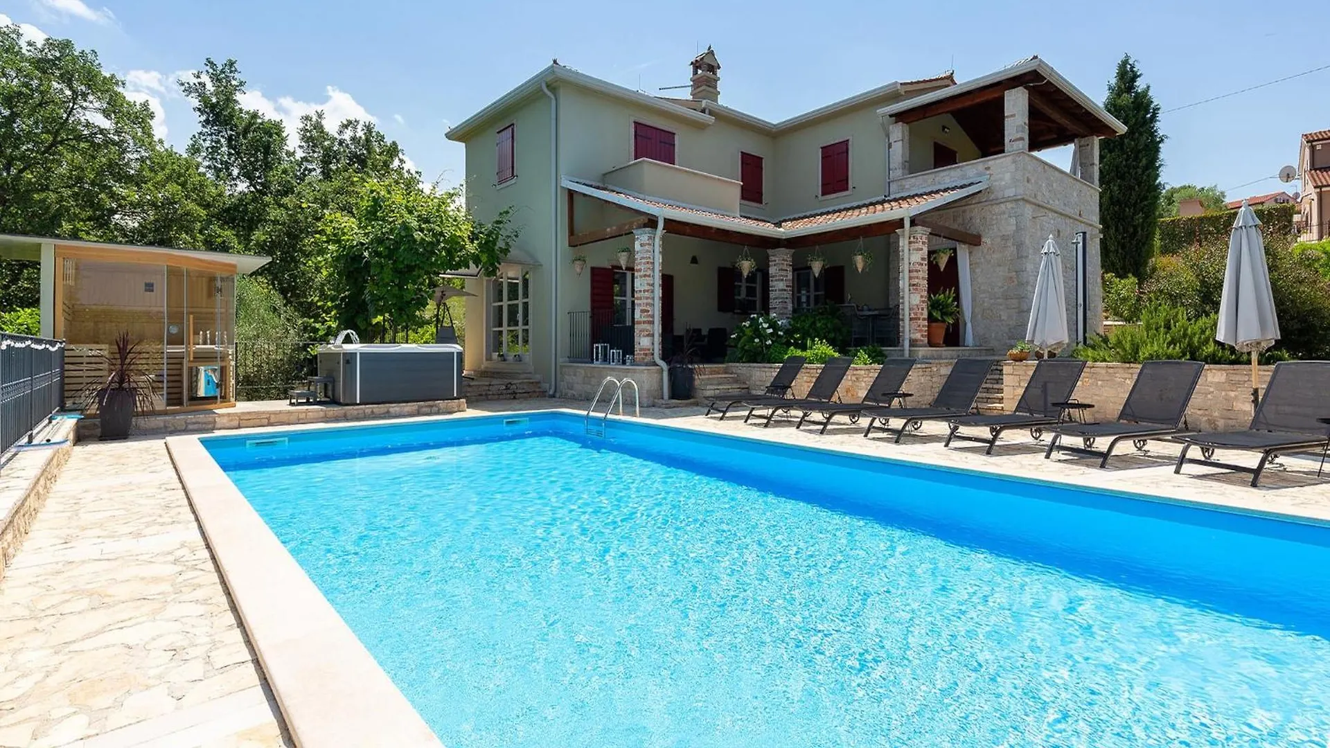 Scenic Villa Near Fuente Beach Poreč